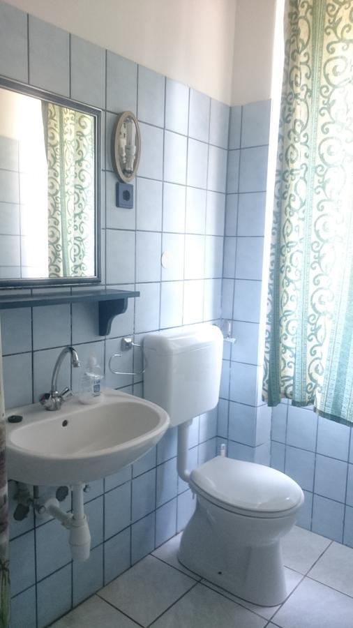 バラトンフェニヴェシュ Piccolo Panzio Bed & Breakfast エクステリア 写真